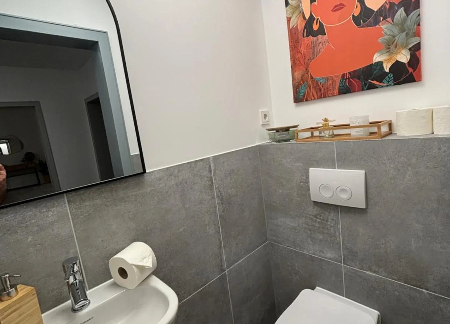 140Qm - 4 Zimmer- Parkplatz - Autobahn - Blauer See - Mallibase Apartments Garbsen