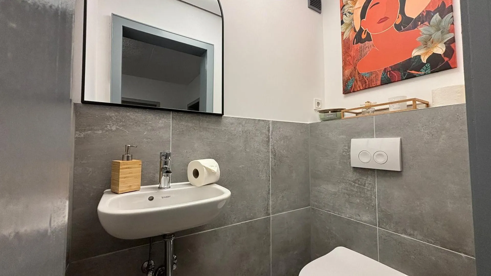 140Qm - 4 Zimmer- Parkplatz - Autobahn - Blauer See - Mallibase Apartments Garbsen