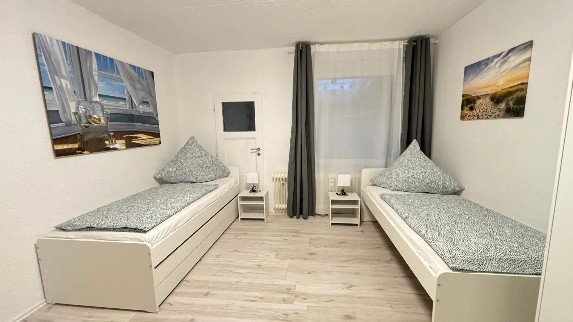 140Qm - 4 Zimmer- Parkplatz - Autobahn - Blauer See - Mallibase Apartments Garbsen
